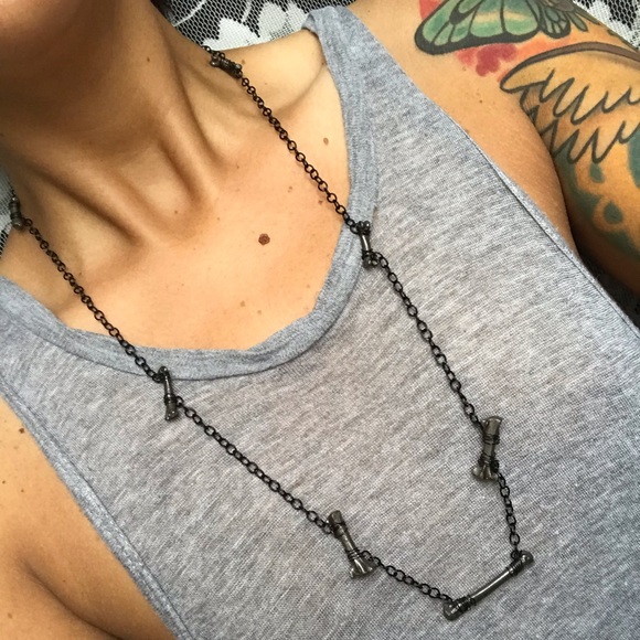 Long bone necklace - Picture 4 of 5